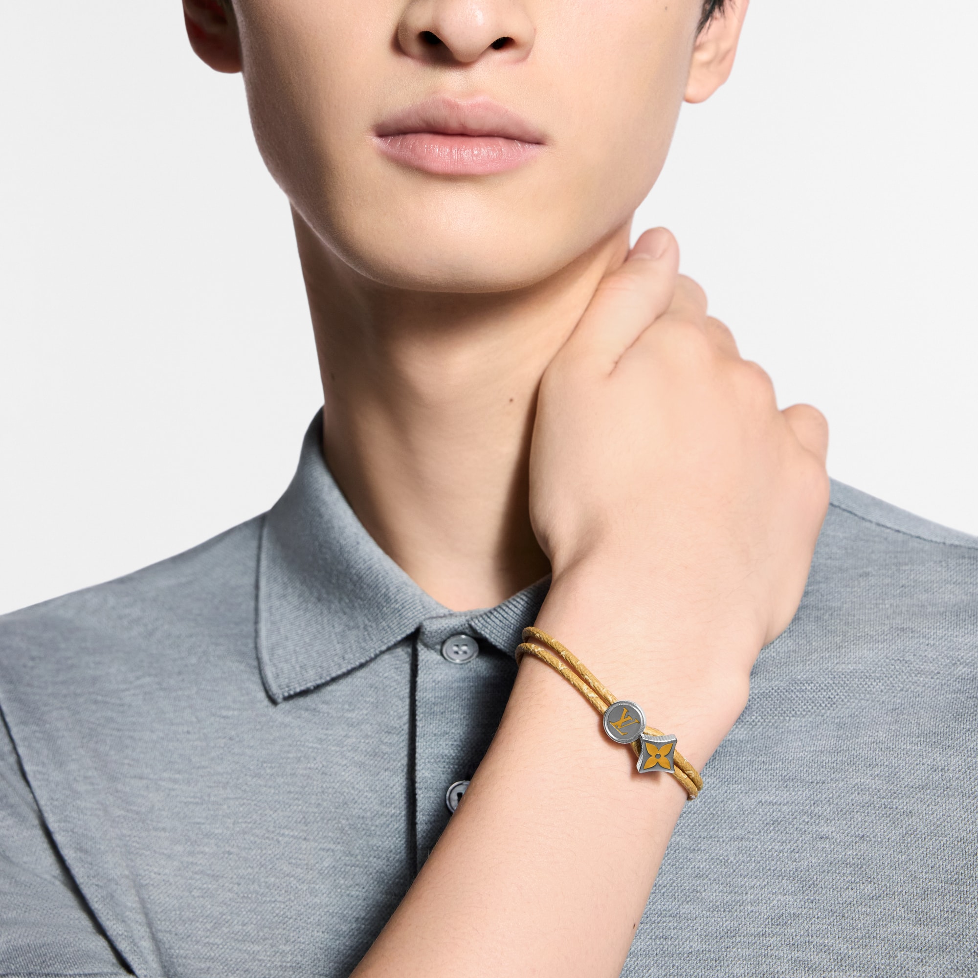Catch It Monogram Heritage Bracelet - Fashion Jewelry M4474E